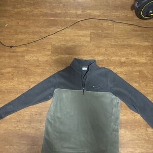 Columbia green and gray pullover - large